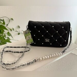 New $99 BADGLEY MISCHKA CROSSBODY BAG Diamond Quilted Pearl STUDS Silver Chain